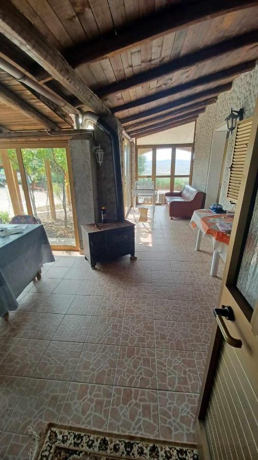 La Casa Nella Natura Villa Perfugas Exterior foto